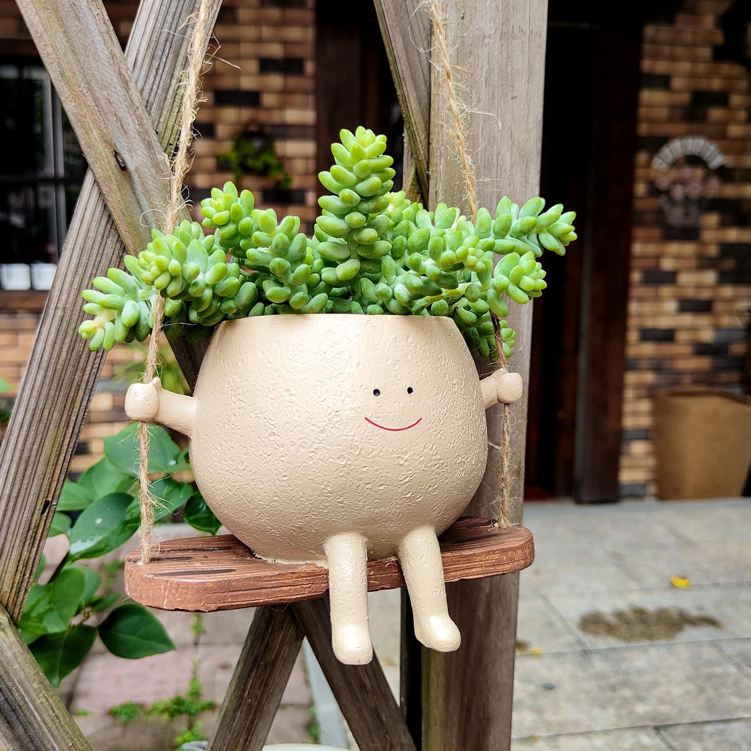 Garden Swing Small Flower Pot – Cute Mini Planter for Succulents, Patio, Balcony & Home Garden Decor